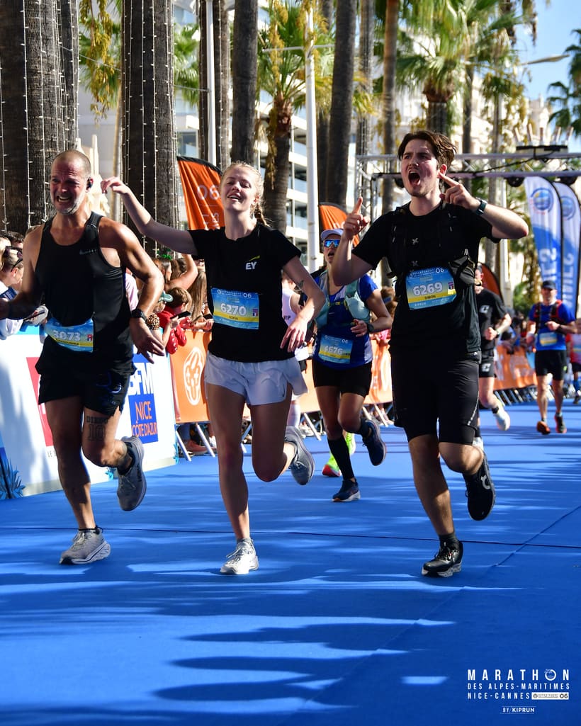 Simon racing a trail ultramarathon.